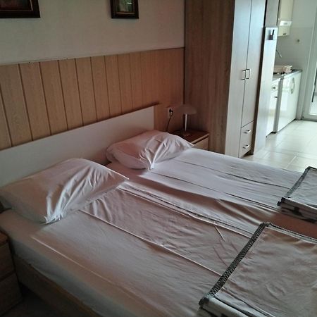 Apartmani Marijan Crikvenica Exteriör bild